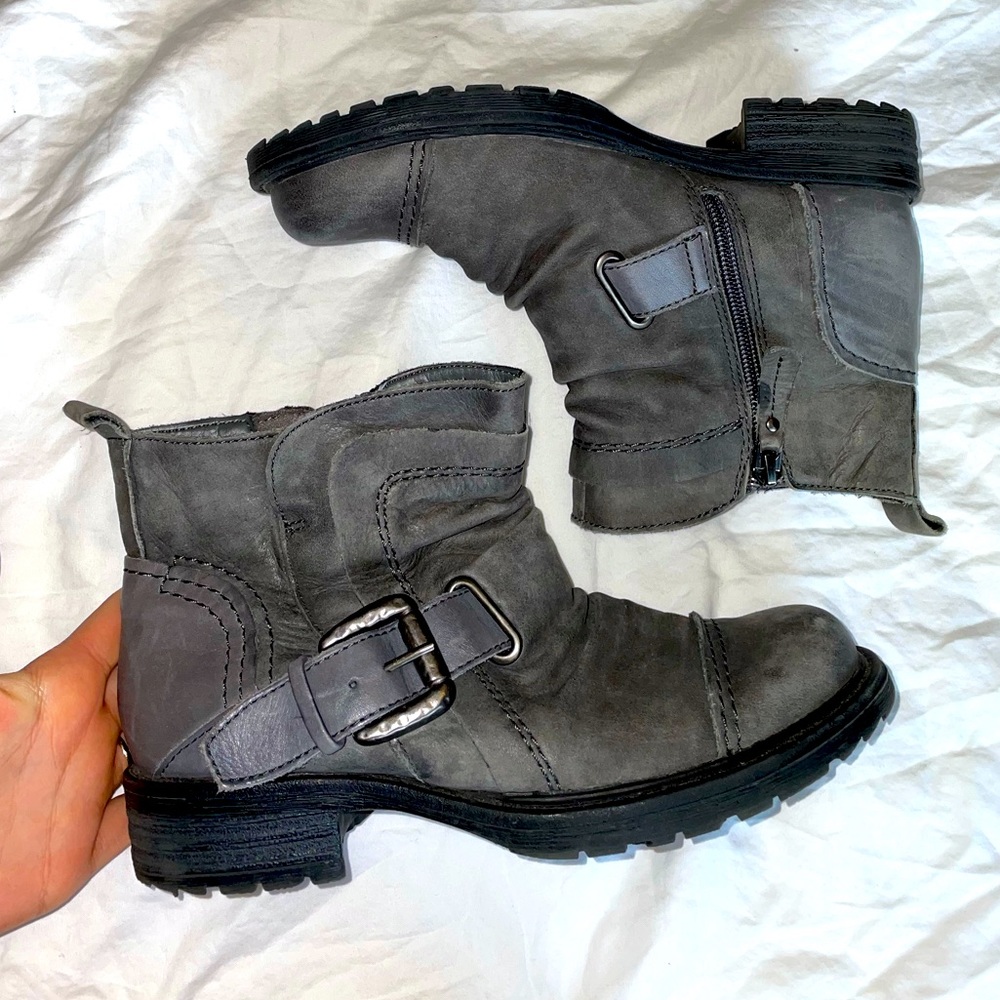 Distressed Dark Grey Boot